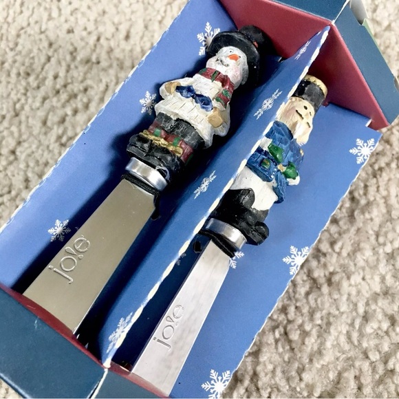 JOIE DE VIVRE Christmas Cheese Spreaders Knives 4 Pc Set Reindeer Santa Snowman - Picture 9 of 12